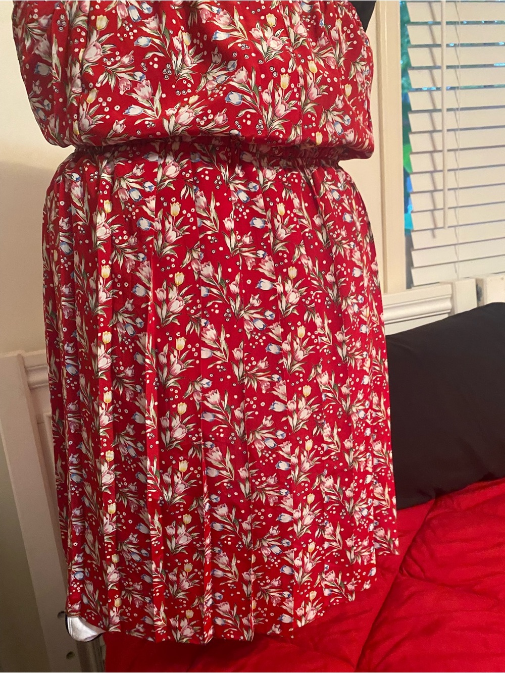 Red Floral Strapless Summer Dress - Picture 5 of 6